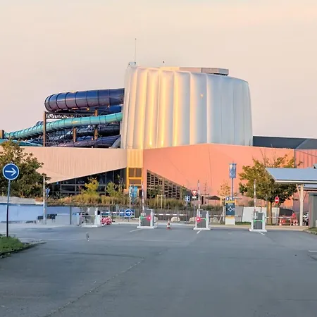 Futuraqua 1-4p - 10min Du Futuroscope & Parking Lejlighed *